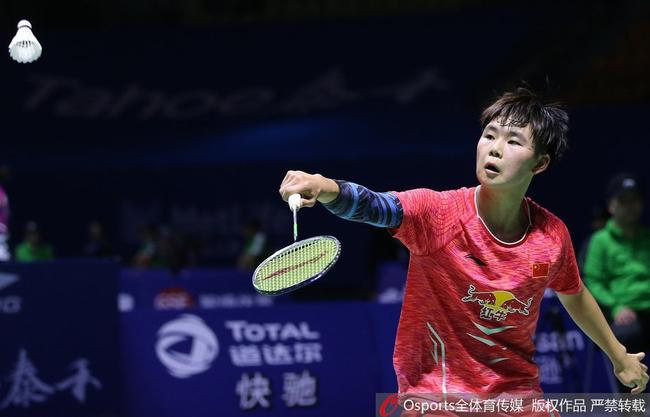 疑似上场！努涅斯本场：0射门，传球成功率64.3%，贡献1解围1抢断.